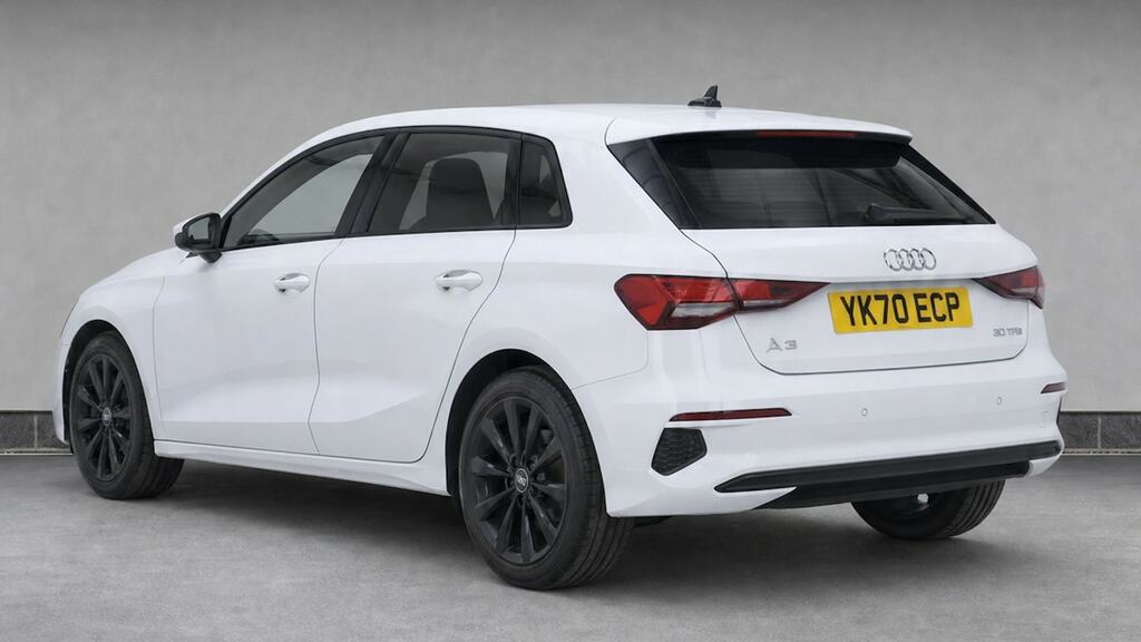 Audi A3 30 Tfsi Technik YK70ECP White #3