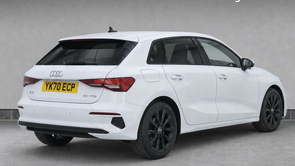 Audi A3 30 Tfsi Technik YK70ECP White #4