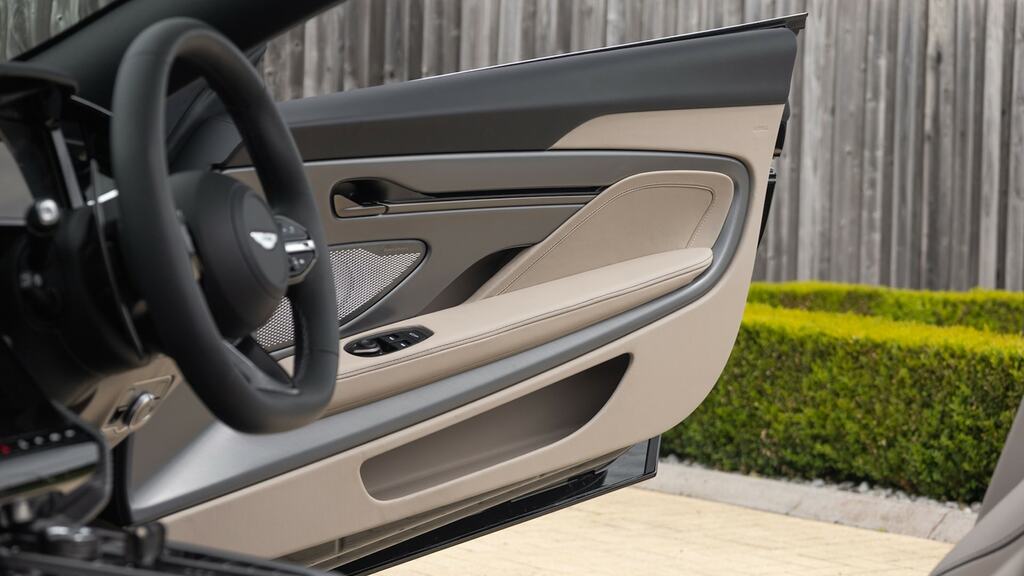 Aston Martin Vanquish Volante Black #59