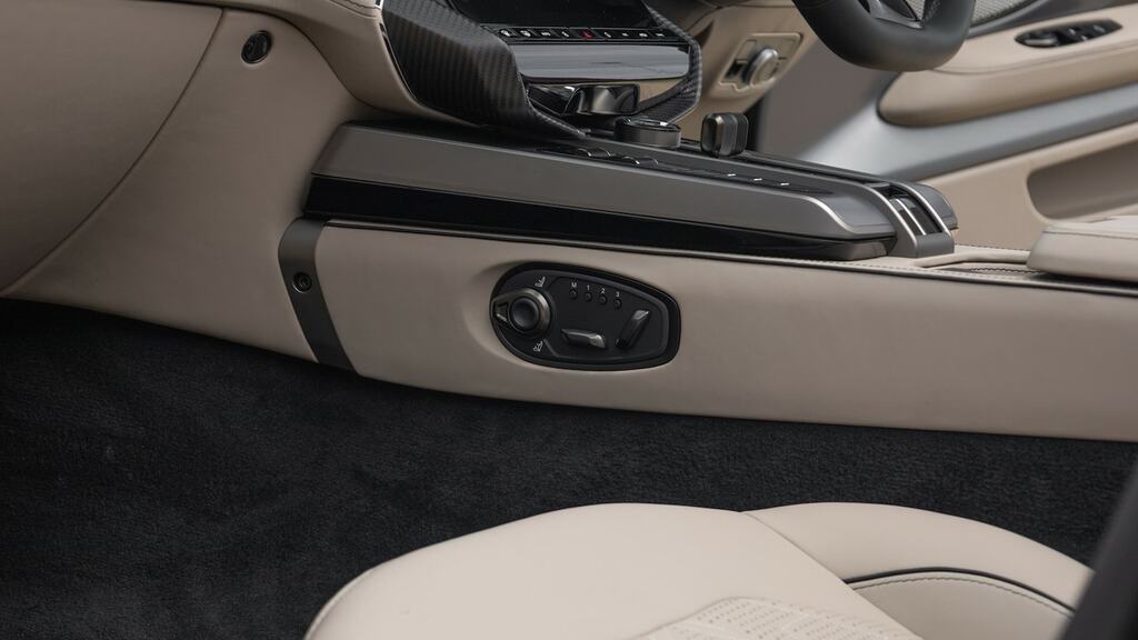 Aston Martin Vanquish Volante Black #61