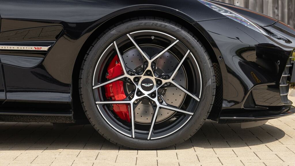 Aston Martin Vanquish V12 Volante Black #6