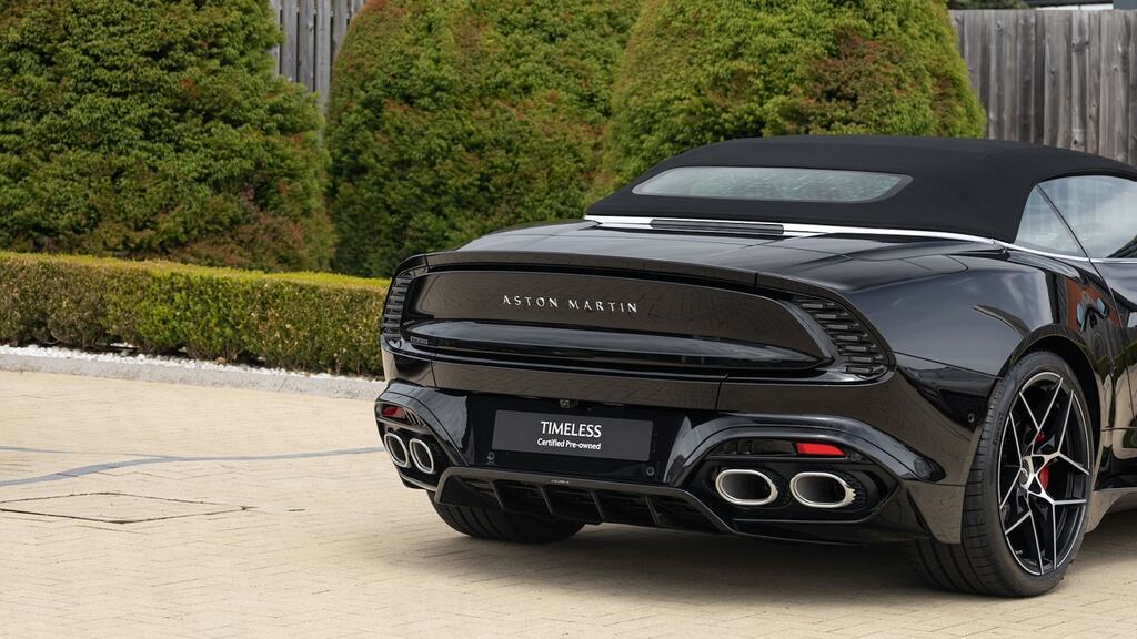 Aston Martin Vanquish Volante Black #31