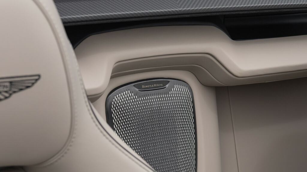 Aston Martin Vanquish Volante Black #68