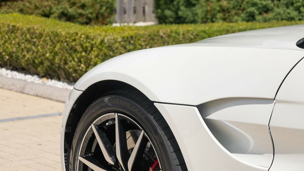 Aston Martin V8 Zf 8 Speed Silver #12