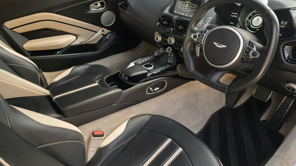 Aston Martin V8 Zf 8 Speed White #3