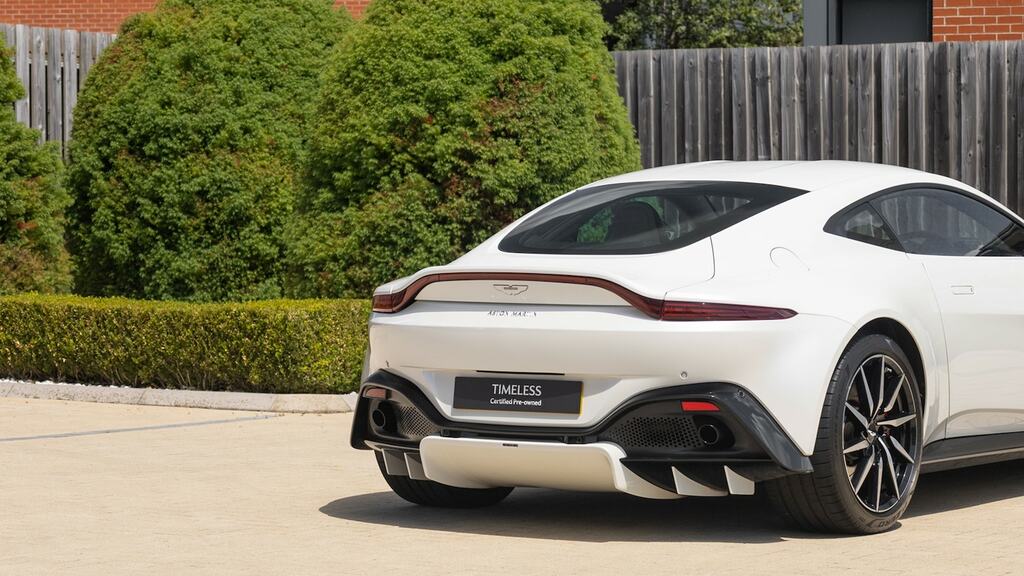 Aston Martin V8 Zf 8 Speed Silver #37