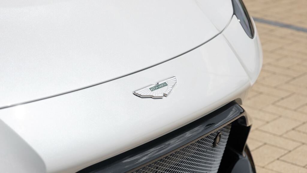 Aston Martin V8 Zf 8 Speed Silver #15