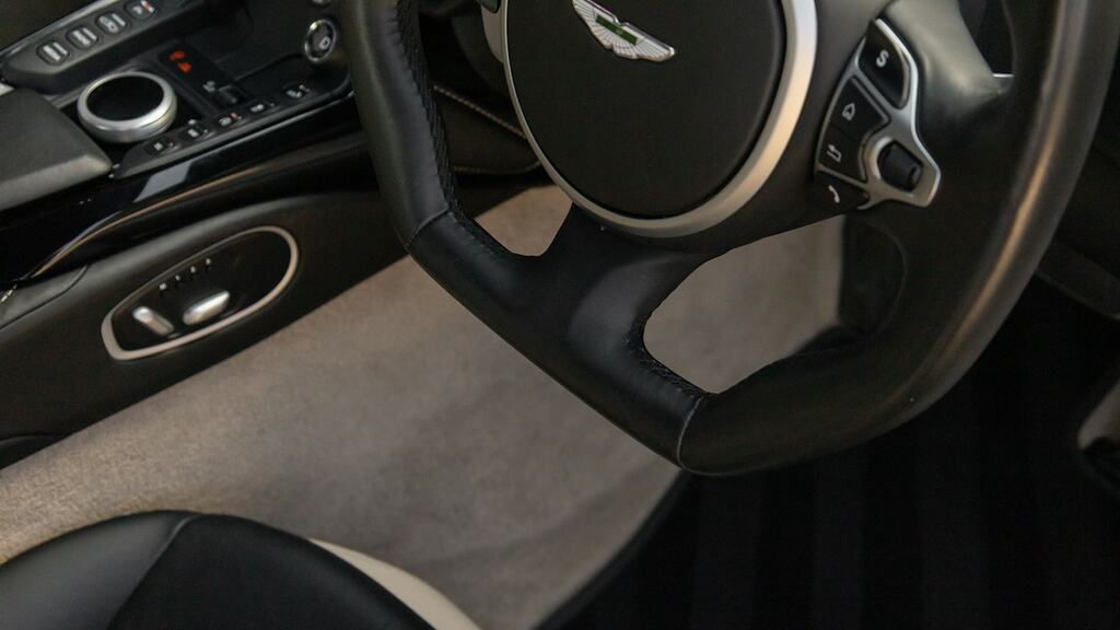 Aston Martin V8 Zf 8 Speed Silver #59