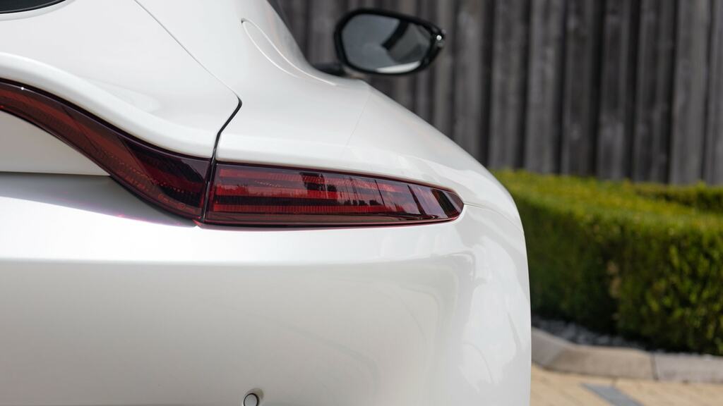 Aston Martin V8 Zf 8 Speed Silver #33