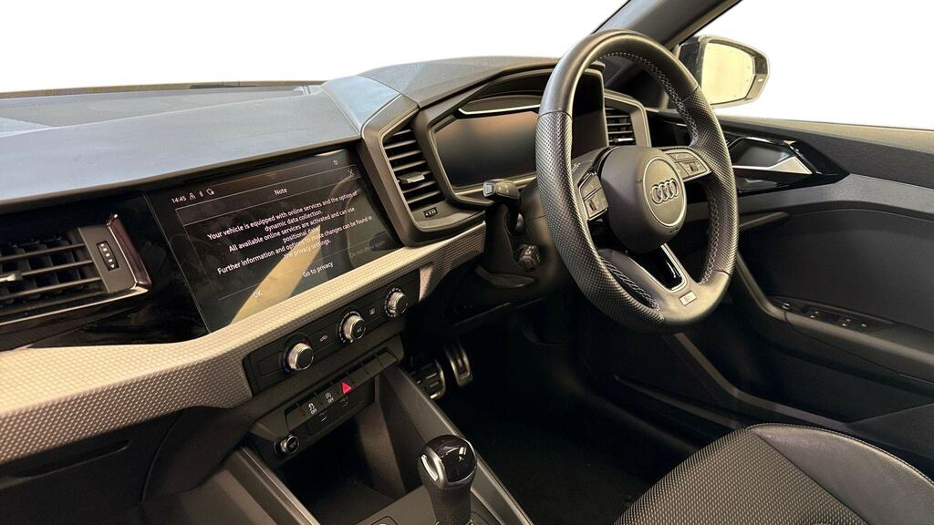 Audi A1 25 Tfsi S Line S Tronic FN73LXW Black #2