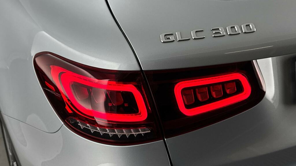 Mercedes-Benz GLC Class Glc 300D 4Matic Amg Line Premium 9G-tronic Black #19