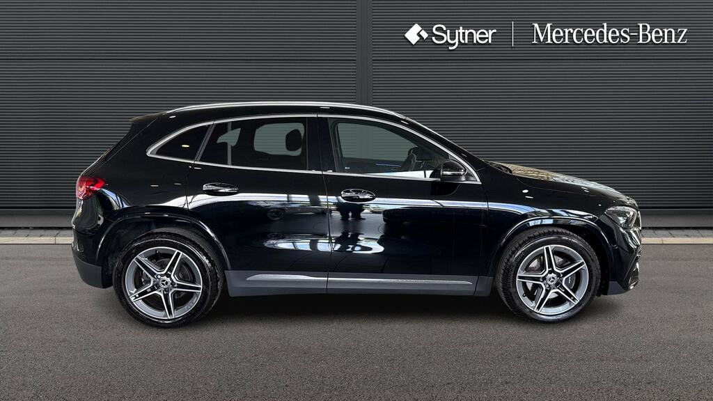 Mercedes-Benz GLA Class Gla 200 Amg Line Executive NC24ZPB Black #4