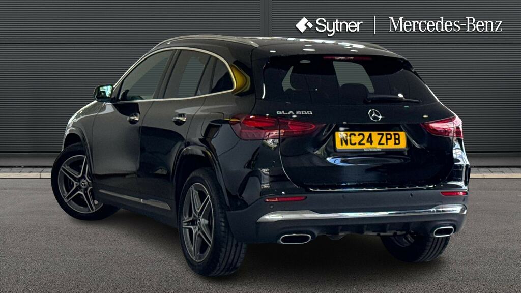 Mercedes-Benz GLA Class Gla 200 Amg Line Executive NC24ZPB Black #2