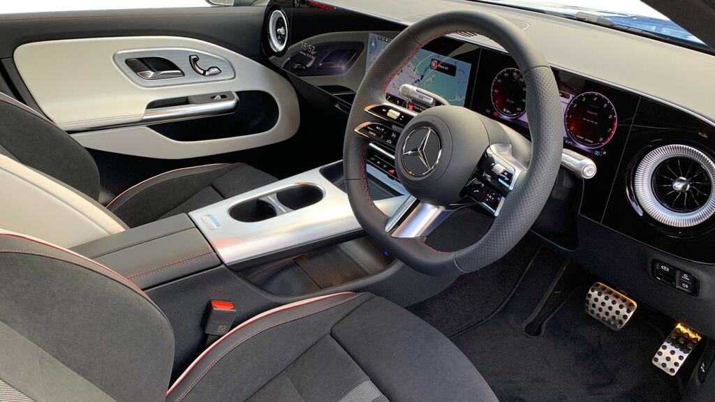 Mercedes-Benz CLA Class Cla 200 Amg Line Premium KO75FXZ Blue #3