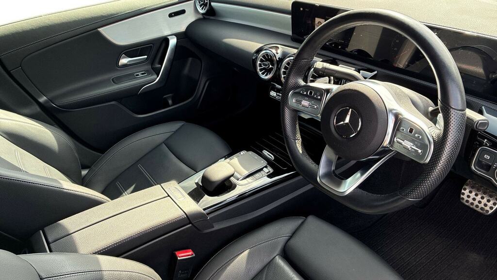 Mercedes-Benz CLA Class Cla 220D Amg Line Executive Tip Black #3
