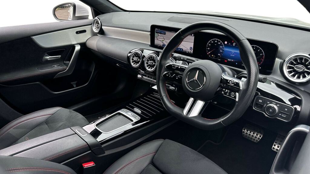 Mercedes-Benz A Class A180 Amg Line Executive ND73RZR White #3
