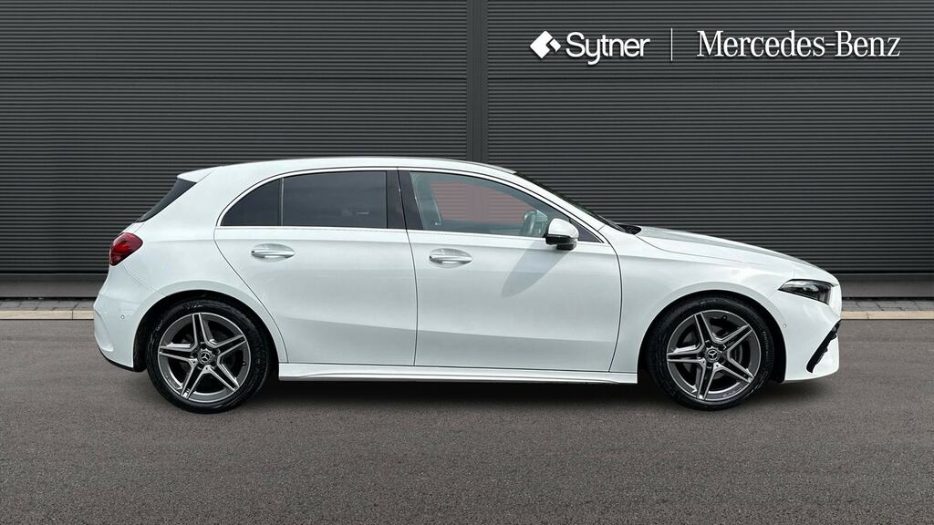 Mercedes-Benz A Class A180 Amg Line Executive ND73RZR White #4