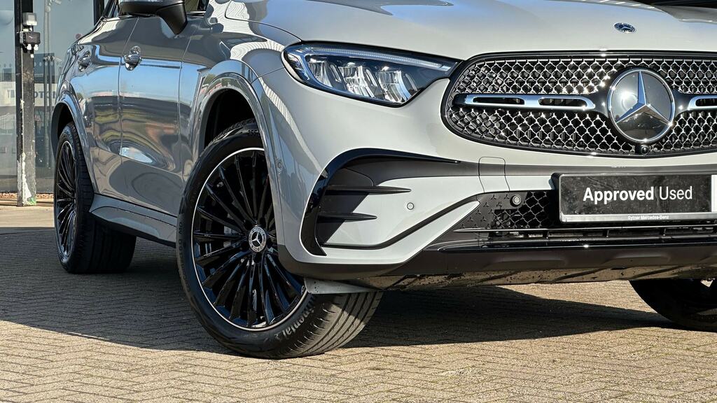 Mercedes-Benz GLC Class Glc 300 4Matic Amg Line Premium 9G-tronic Black #18
