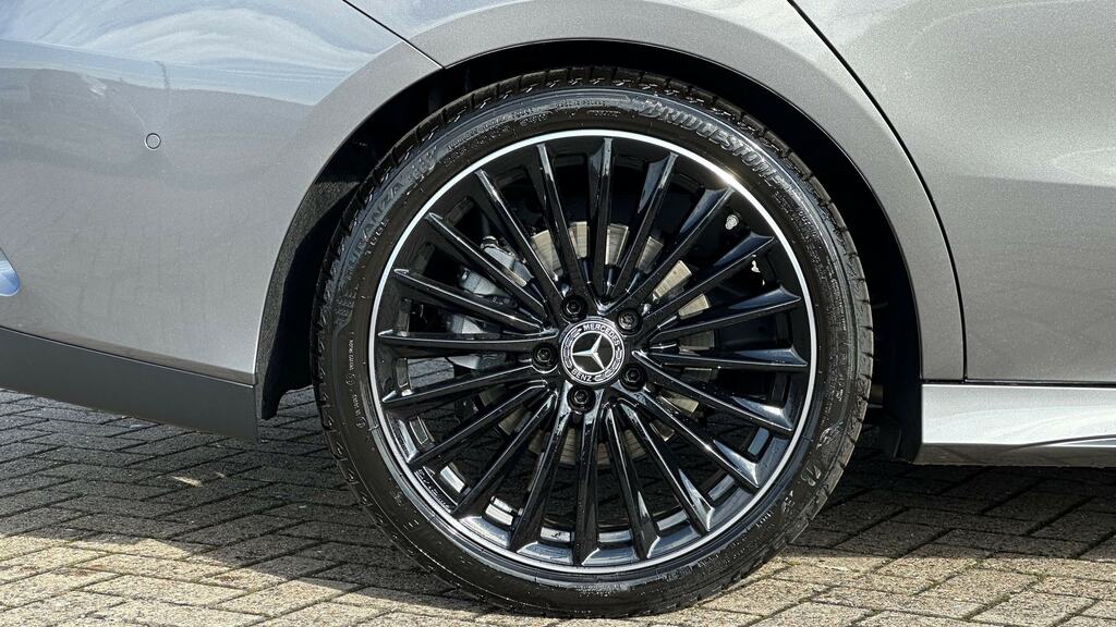 Mercedes-Benz CLA Class Cla 200 Amg Line Premium Plus Tip Grey #5