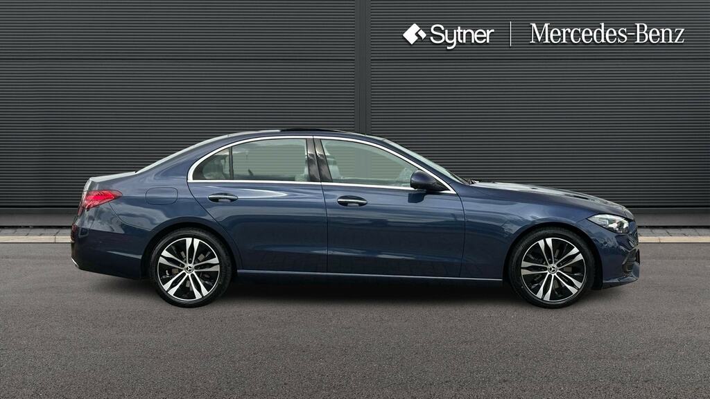 Mercedes-Benz C Class C300d Amg Line Premium Plus 9G-tronic White #4