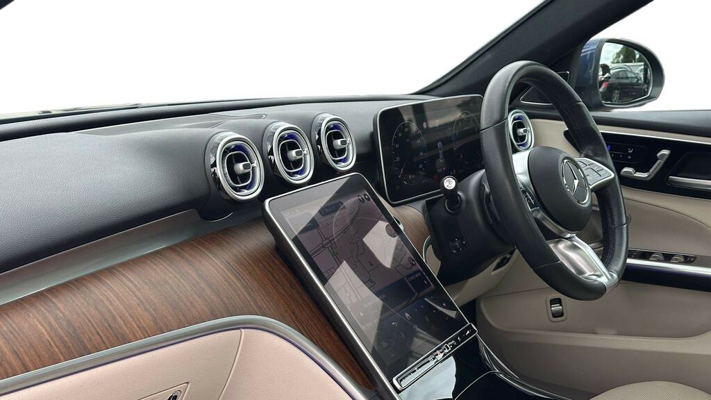 Mercedes-Benz C Class C300d Amg Line Premium Plus 9G-tronic White #8