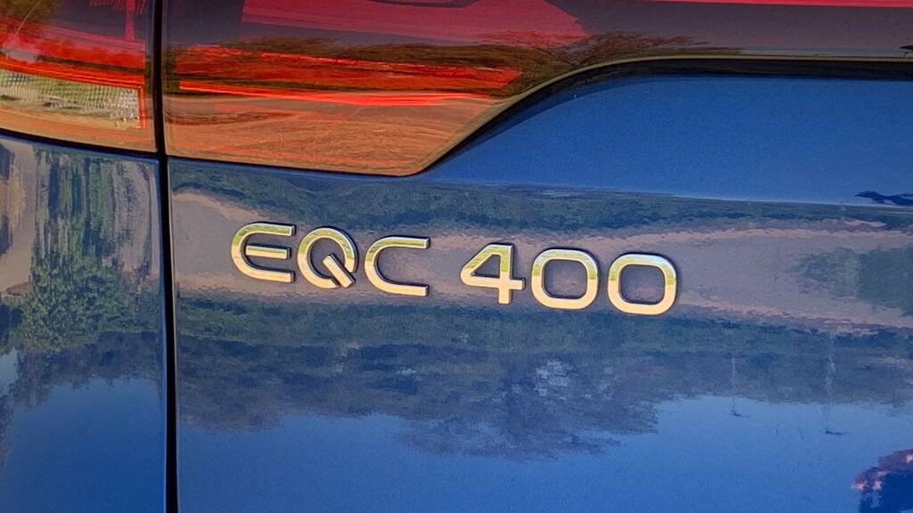 Mercedes-Benz EQC Amg Line Black #19