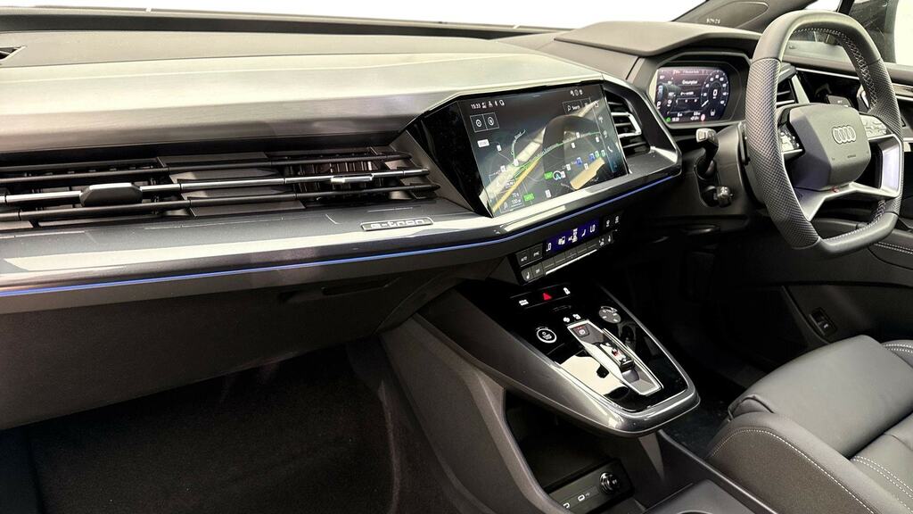 Audi Q4 E Tron 150Kw 40 63Kwh Black Edition Tech Pack CY26DKJ Grey #2