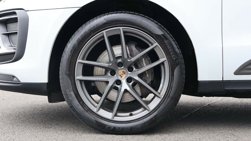 Porsche Macan T Pdk White #4