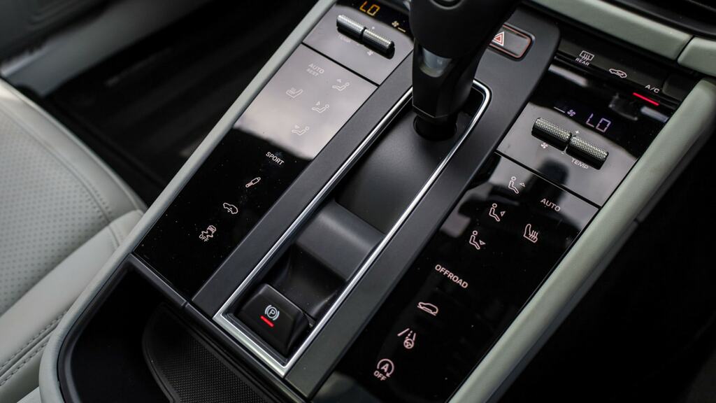 Porsche Macan 100Kwh Turbo Suv 4Wd 639 Ps Black #17