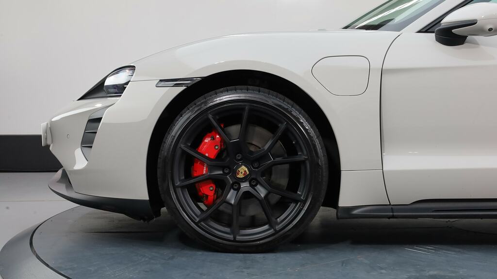 Porsche Taycan 440Kw Gts 93Kwh Grey #3