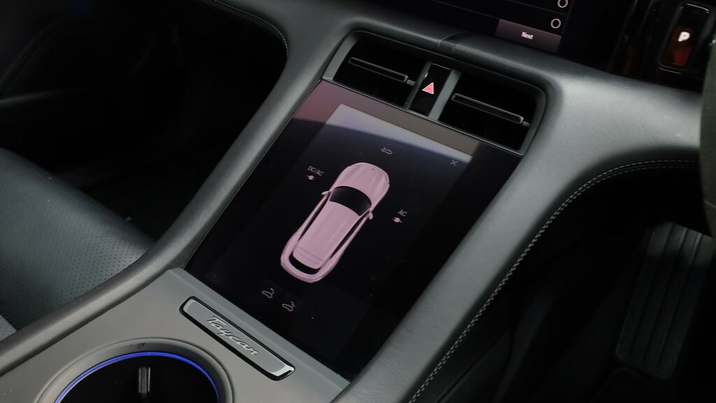Porsche Taycan Performance Plus 93.4Kwh 4S Sport Turismo Elec Black #14