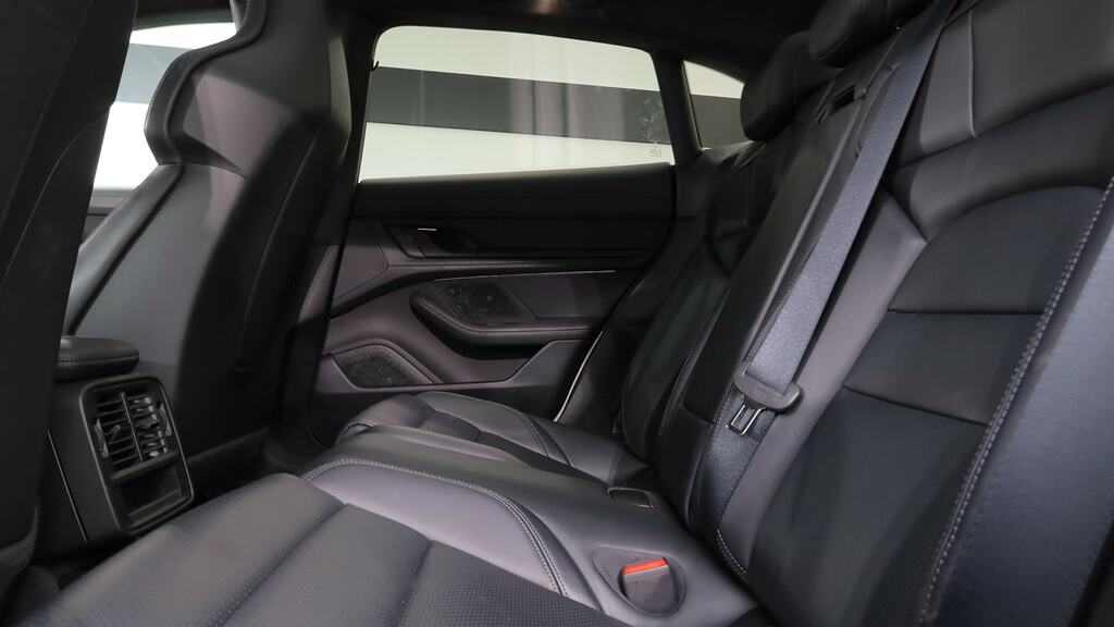 Porsche Taycan Performance Plus 93.4Kwh 4S Sport Turismo Elec Black #18
