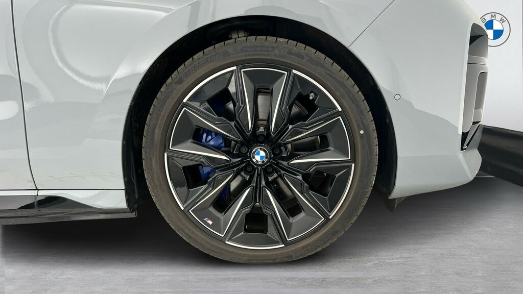 BMW i7 60 105.7Kwh M Sport Xdrive Blue #14