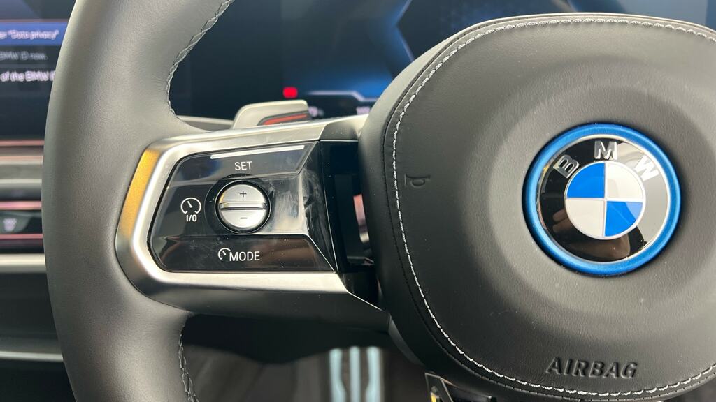 BMW i7 60 105.7Kwh M Sport Xdrive Blue #17