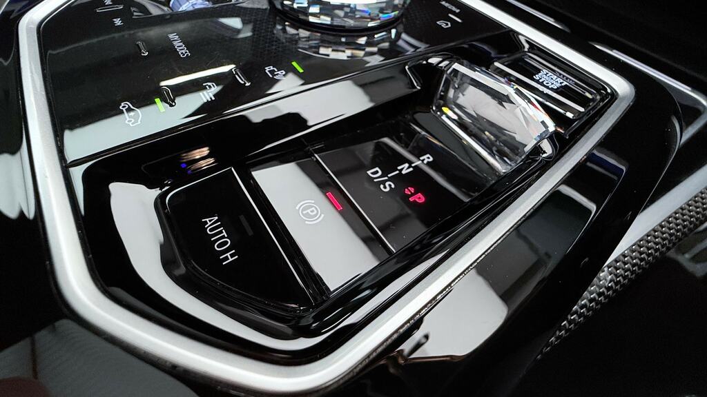 BMW 7 Series 750E Xdrive M Sport Black #19