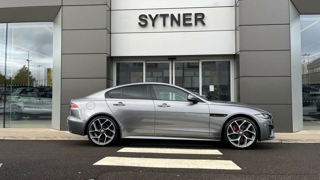 Jaguar XE 2.0 P250i R Dynamic Hse Black Saloon Au Silver #32