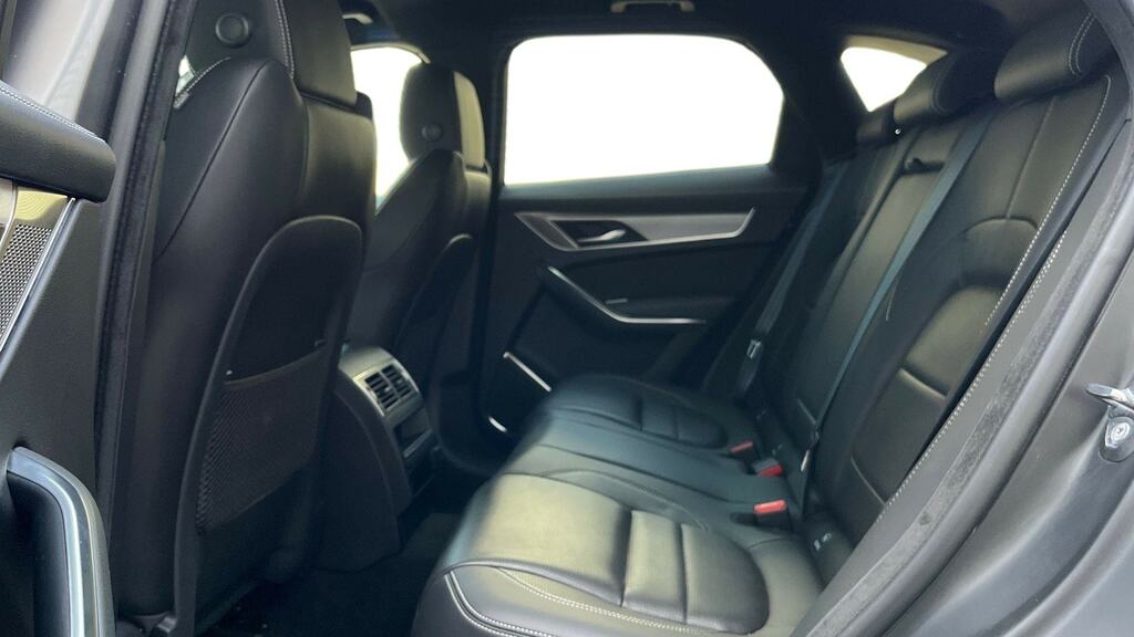 Jaguar F-Pace 2.0 P400e R-dynamic S Awd Grey #4