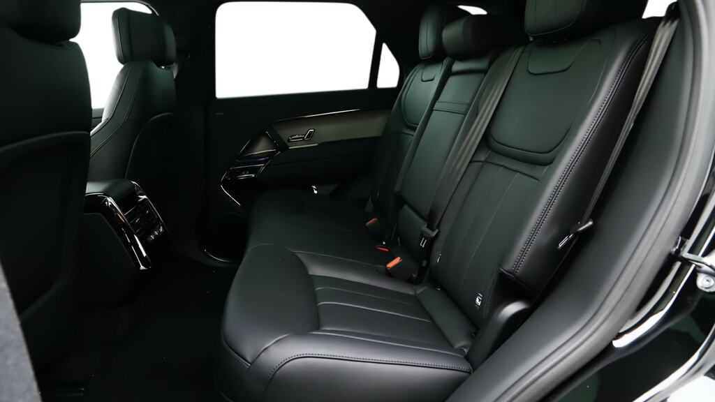 Land Rover Range Rover Sport 3.0 D250 Edition Black #4