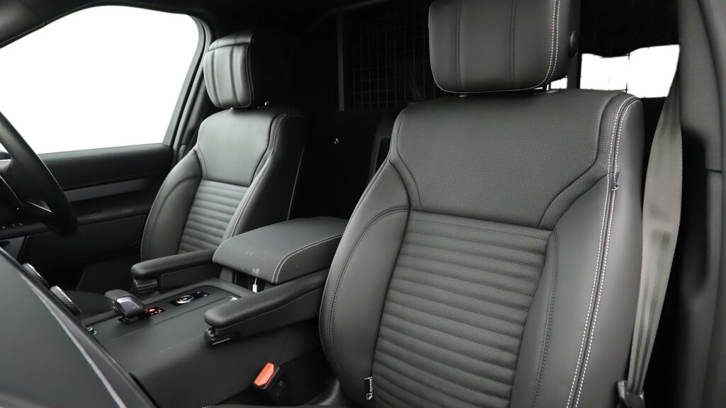 Land Rover Discovery 3.0 D350 Dynamic Hse Commercial Grey #4