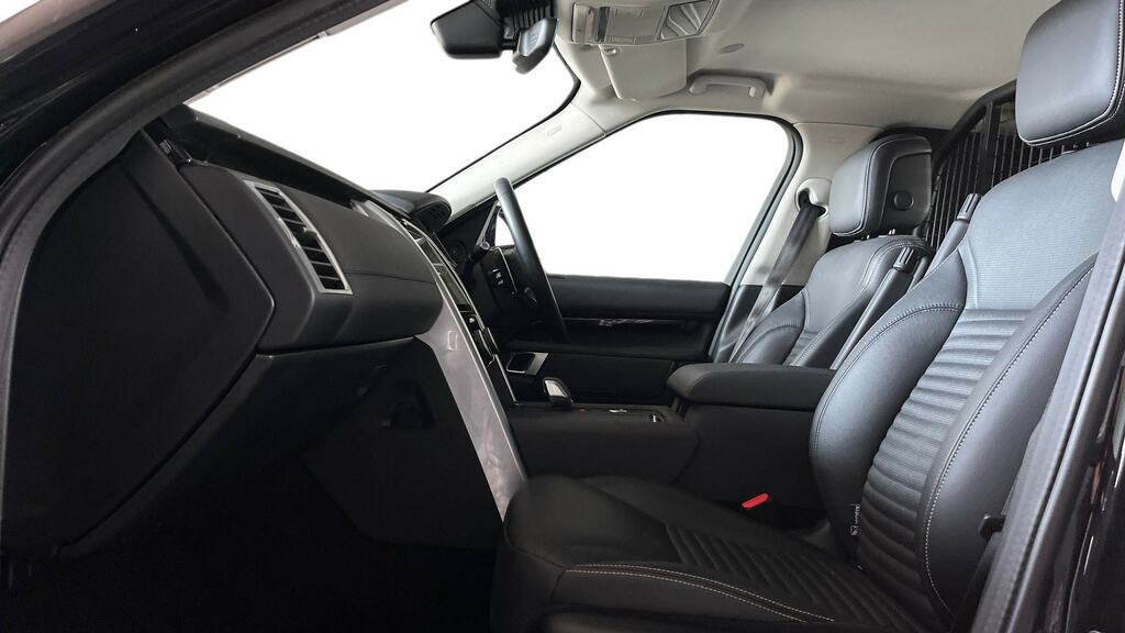 Land Rover Discovery 3.0 D300 Se Commercial SV73XNN Black #3