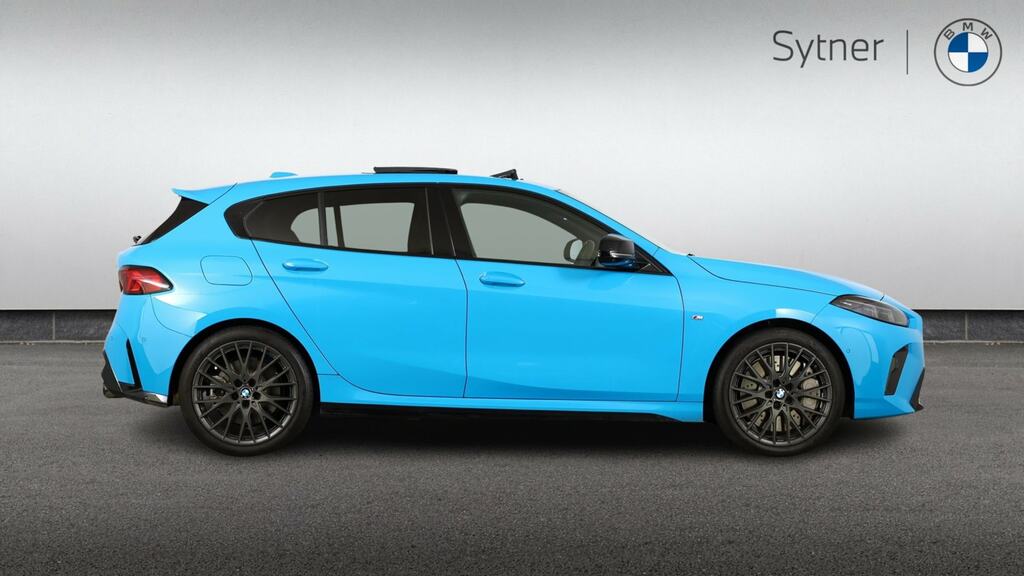 BMW 1 Series 123 Xdrive M Sport Black #3