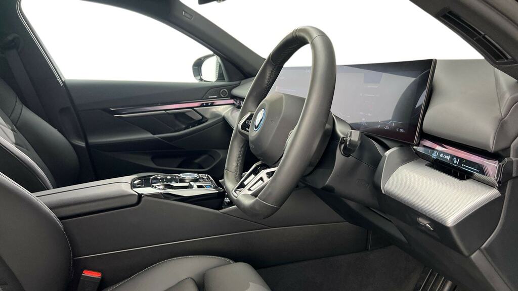 BMW i5 250Kw Edrive40 M Sport 84Kwh Grey #6