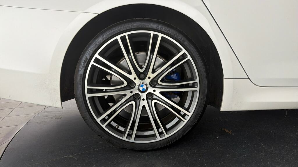BMW 5 Series 2.0 520D M Sport Touring Grey #24