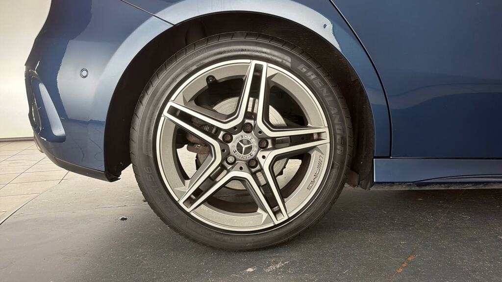 Mercedes-Benz A Class 1.3 A180 Se 7G-dct Euro 6 Ss Black #24