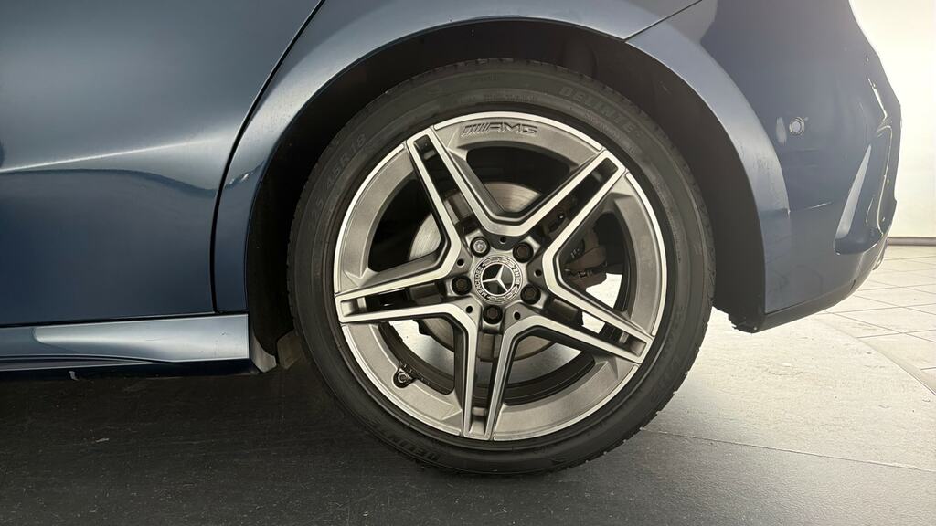 Mercedes-Benz A Class 1.3 A180 Se 7G-dct Euro 6 Ss Black #25