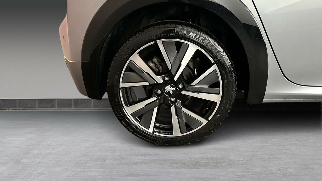 Peugeot 208 208 Allure Premium Puretech Ss Grey #22