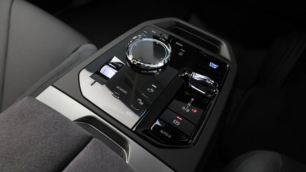 BMW iX 300Kw Xdrive45 M Sport 101Kwh Techsky Blue #10