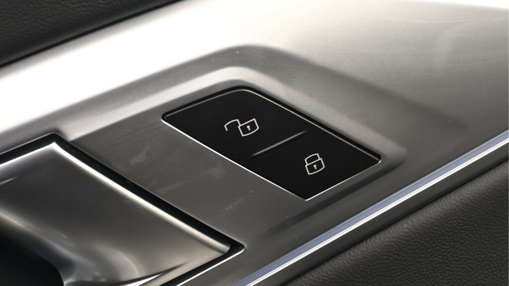 BMW XM 5dr Auto Black #29