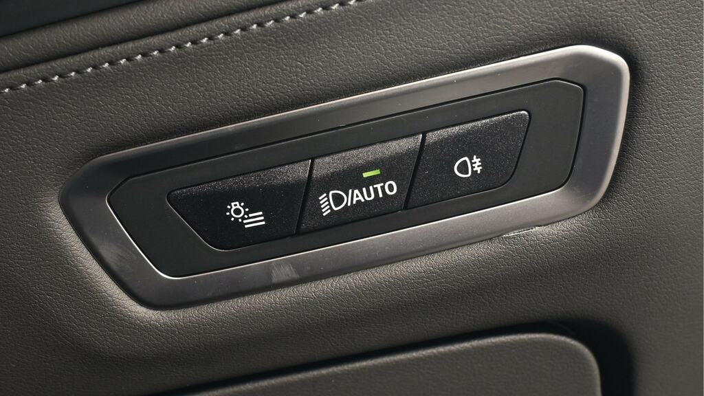BMW XM 5dr Auto Black #23
