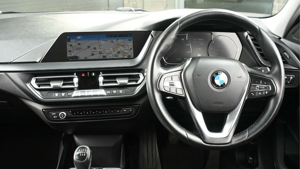 BMW 1 Series 118I Sport BJ70YYA Black #5